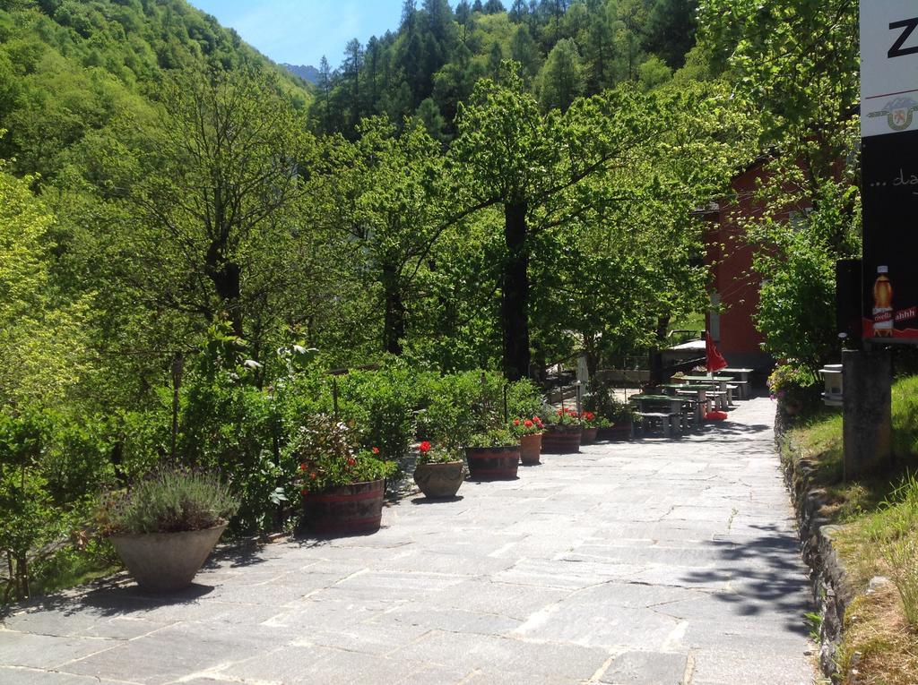 Grotto Zendralli Roveredo Buitenkant foto